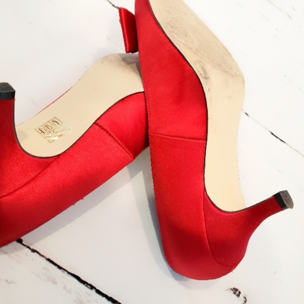 red satin nike
